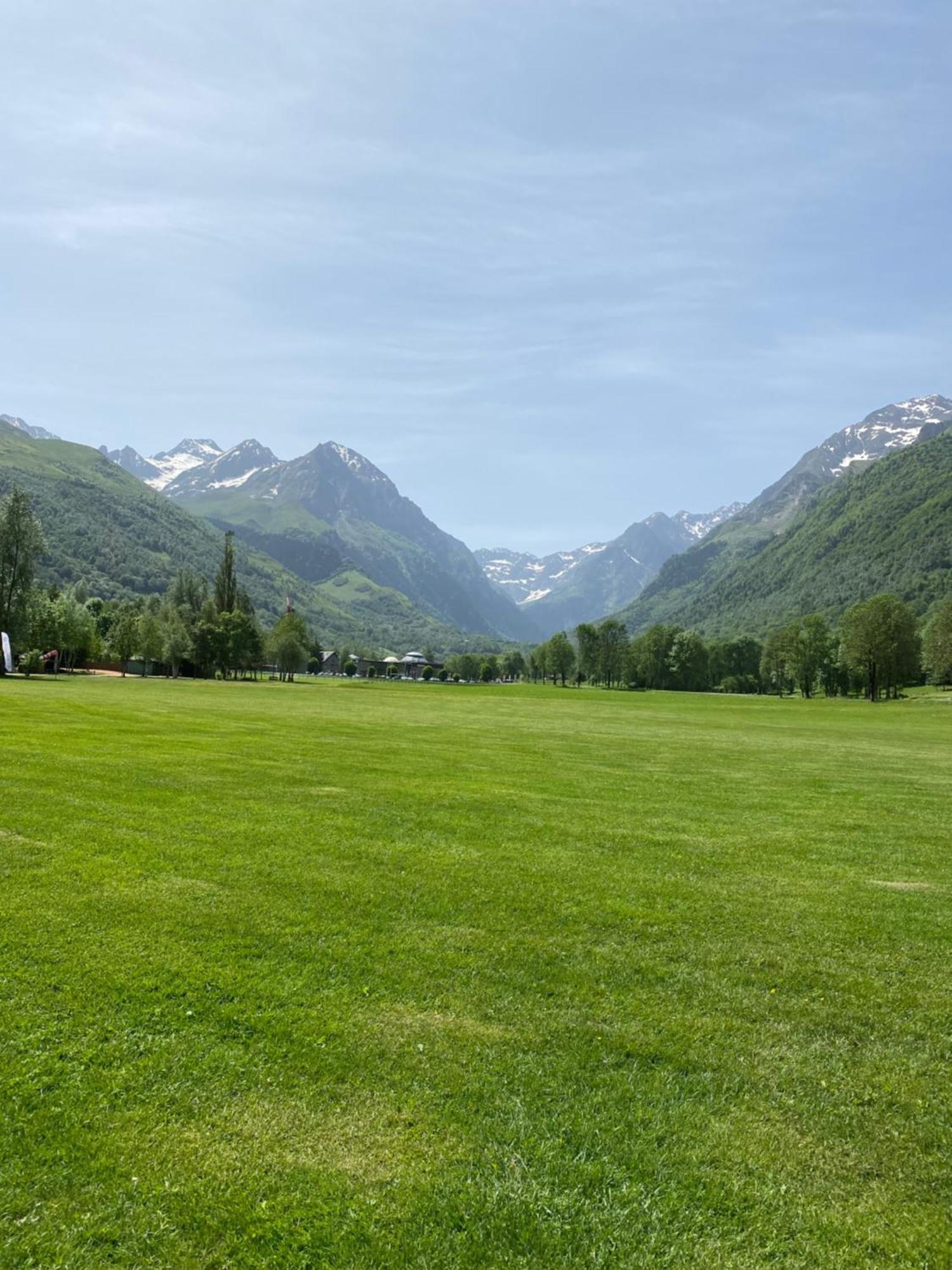 Fantastic Ground Floor Apartment Opposite Thermes Bagnères-de-Luchon Exteriér fotografie